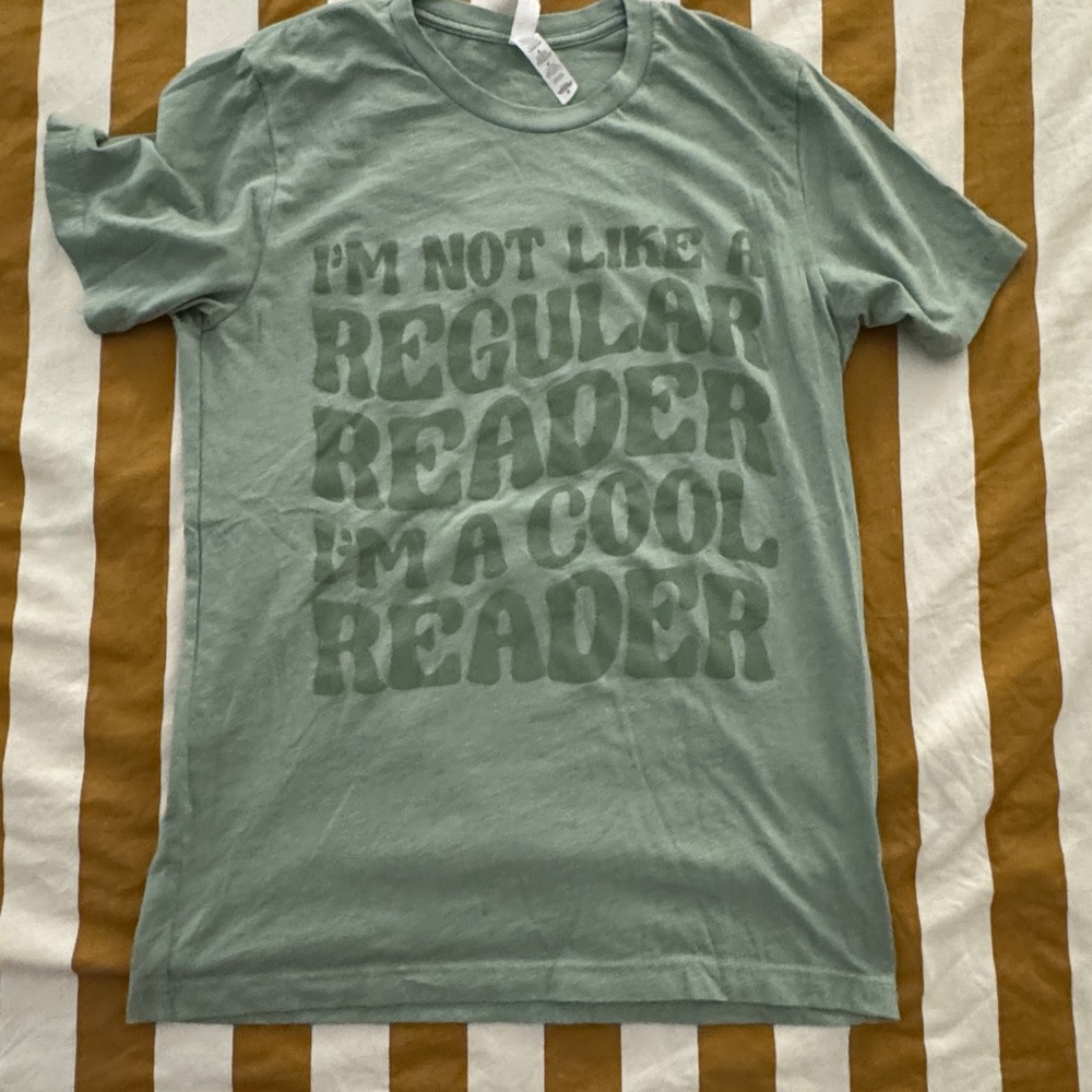 Booktok Cool Reader Graphic T-Shirt - Green